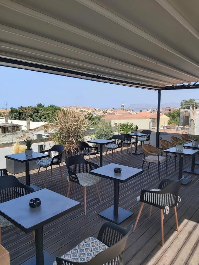 Central City Hotel Chania  Buitenkant foto