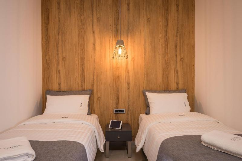 Central City Hotel Chania  Buitenkant foto