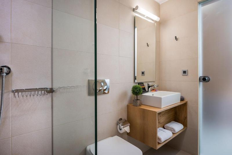Central City Hotel Chania  Buitenkant foto